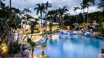 Outdoor pool, pool loungers