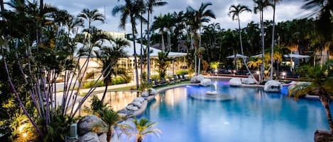 Outdoor pool, pool loungers