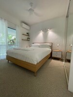 Executive-Villa, 2 Schlafzimmer | Individuell dekoriert, Bügeleisen/Bügelbrett, Babybetten, Zustellbetten