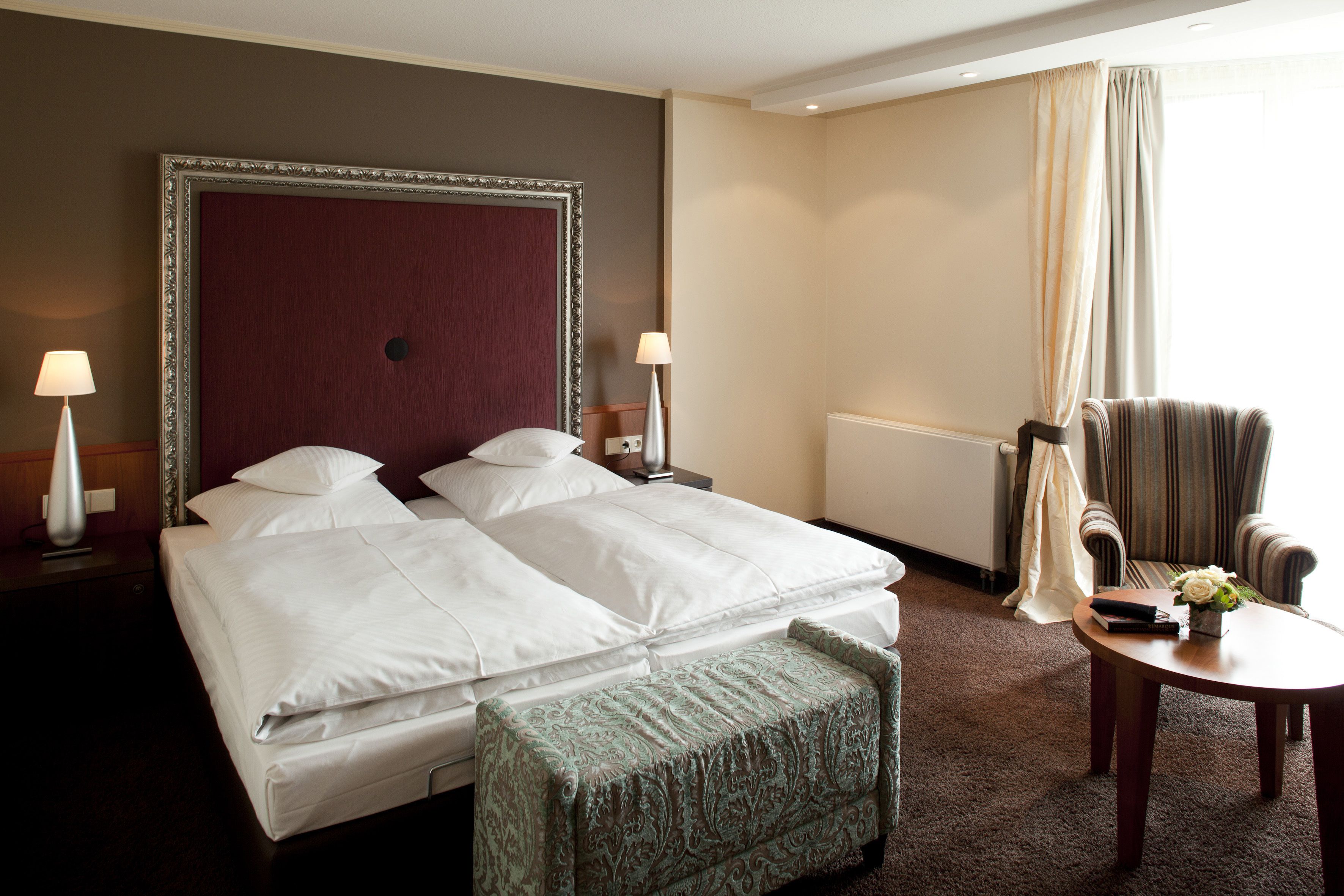 hypo-allergenic bedding, minibar, in-room safe, desk