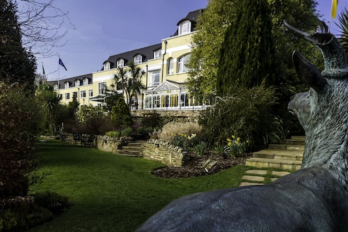 The Glenview Hotel And Leisure Club