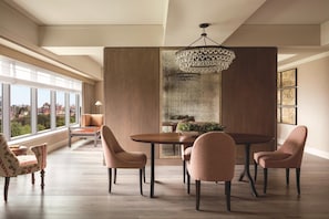 Presidential Suite, 1 Bedroom (Scenic Park & Boston Common View) | Frette Italian sheets, premium bedding, in-room safe, desk - The Ritz-Carlton, Boston (Boston)