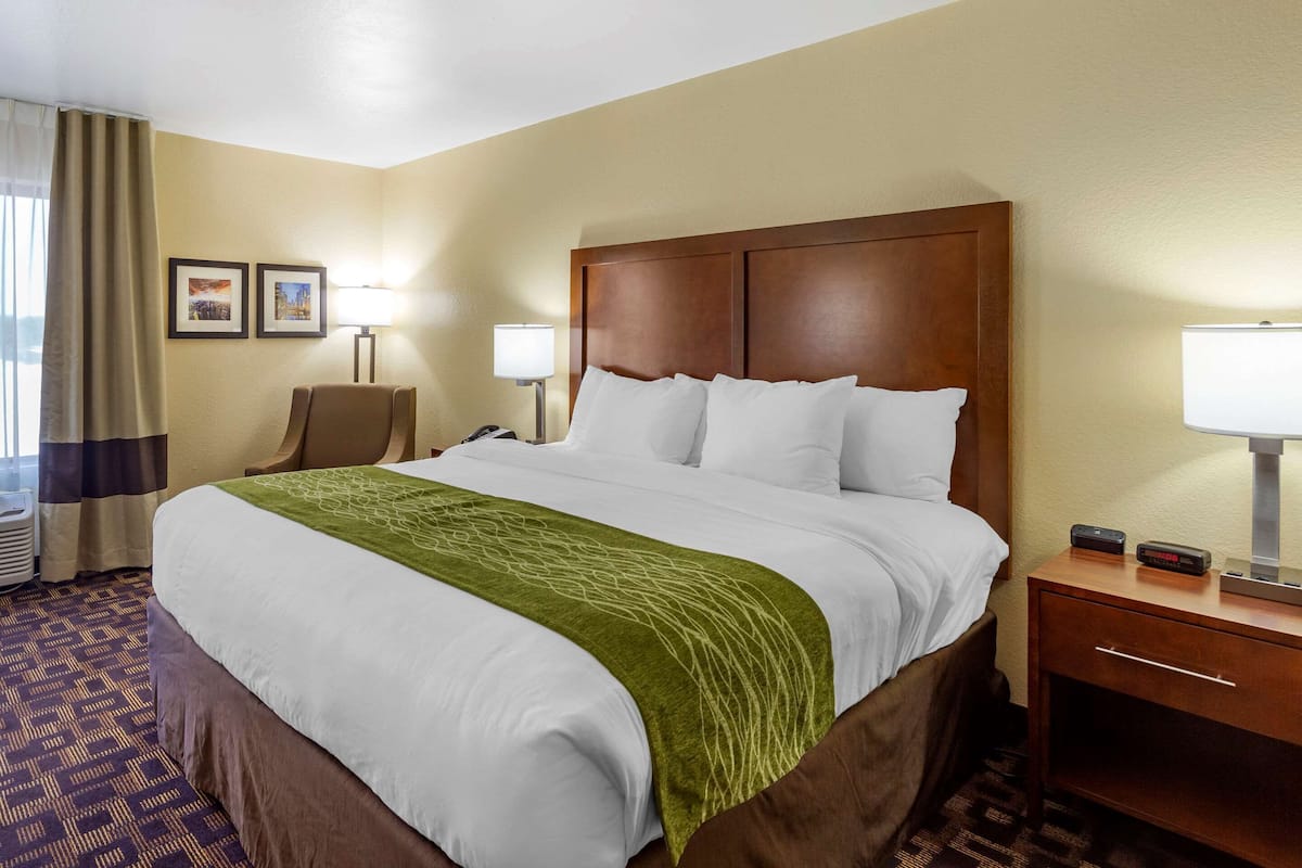 Soundproofing, iron/ironing board, free WiFi, bed sheets