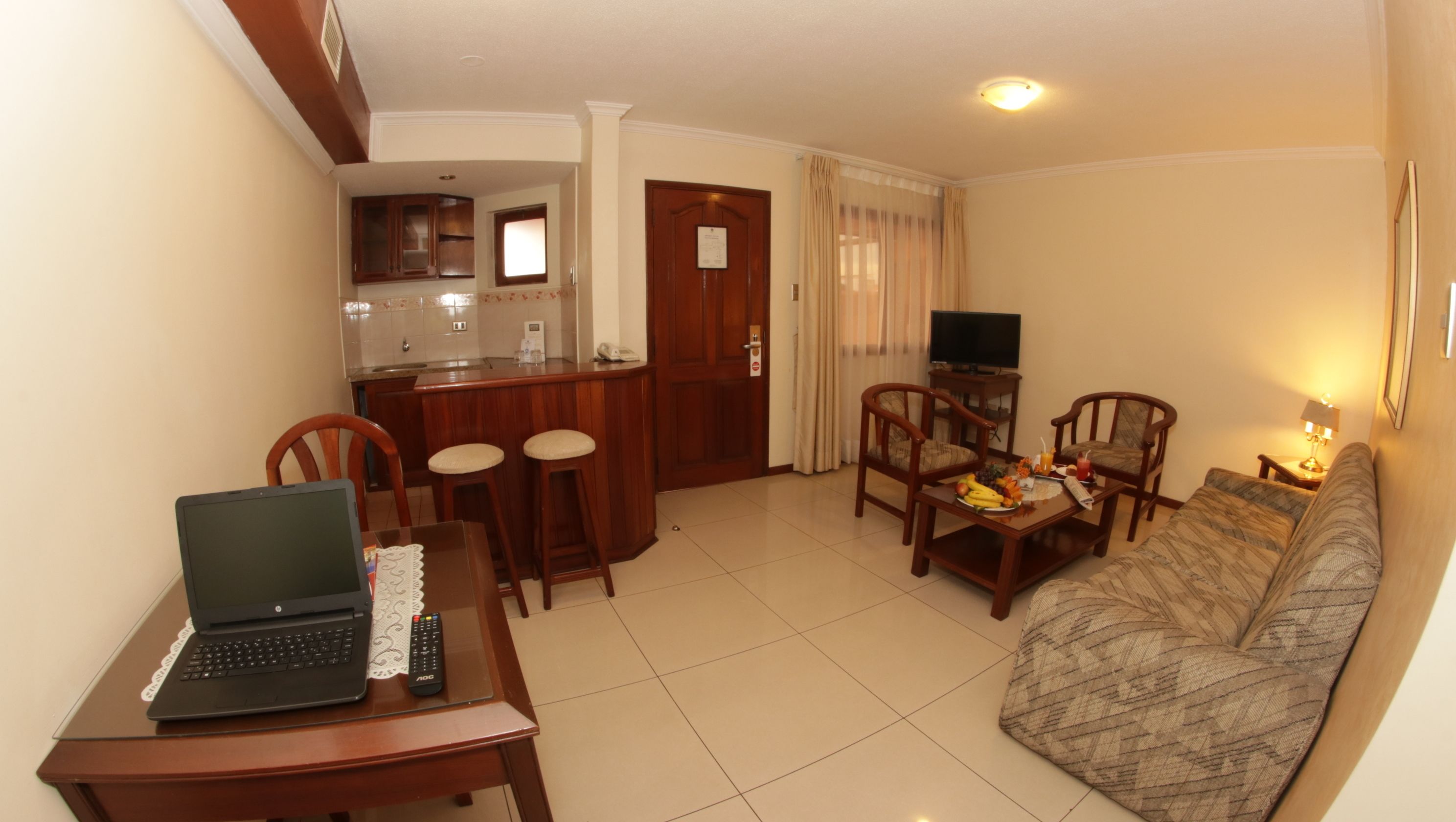 apartment, 1 bedroom | living room | 32-inch flat-screen tv with cable channels, tv