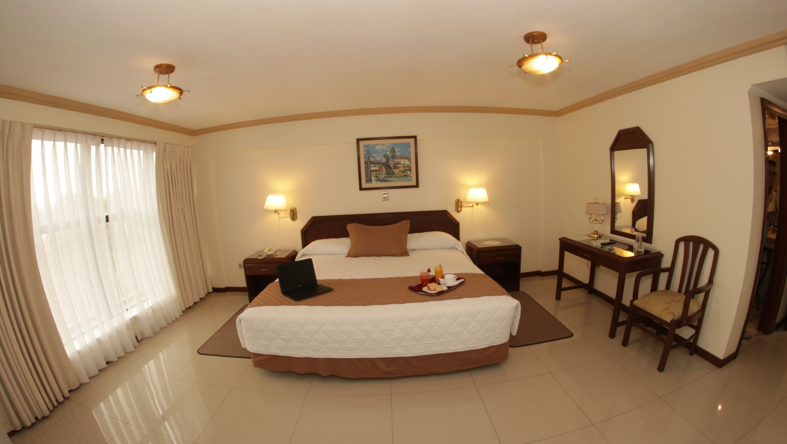 executive single room | premium bedding, minibar, in-room safe, desk
