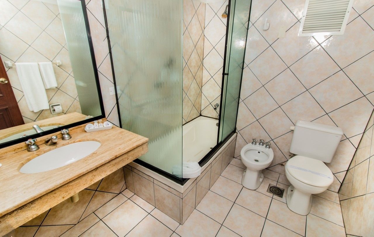 double room | premium bedding, minibar, in-room safe, desk