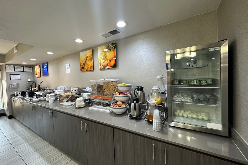 Comfort Inn & Suites Frisco - Plano