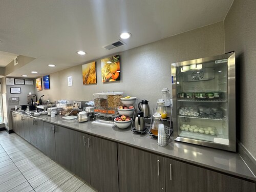 Comfort Inn & Suites Frisco - Plano