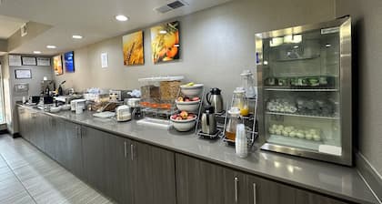Comfort Inn & Suites Frisco - Plano