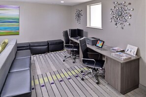 Business center - Comfort Inn & Suites Frisco - Plano (Frisco)
