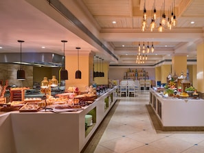 3 Restaurants, Frühstück, Mittagessen, Abendessen, italienische Küche