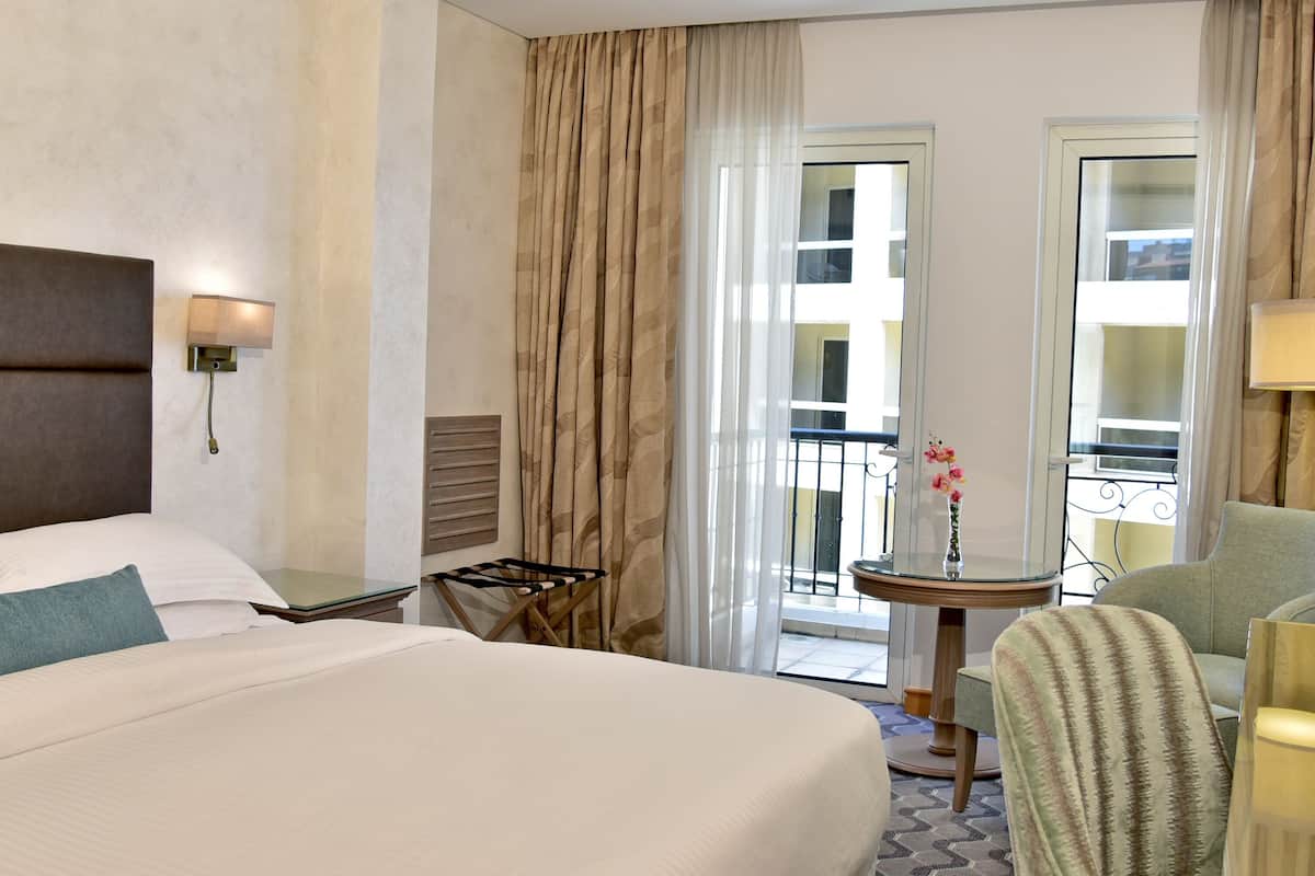 Minibar, in-room safe, desk, blackout drapes