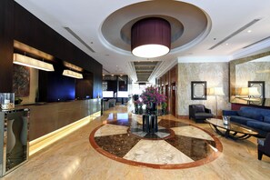 Lobby - Gefinor Rotana (Beirut)