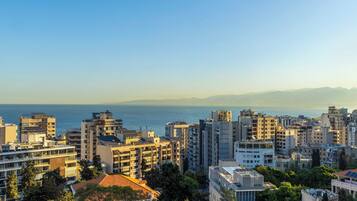 Sea View Room with Lounge Access Twin Beds | Beach/ocean view
