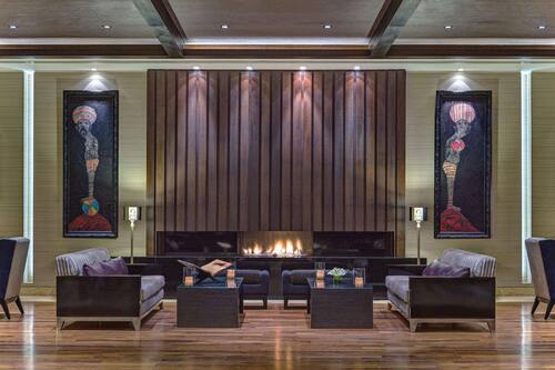 Lobby-Lounge