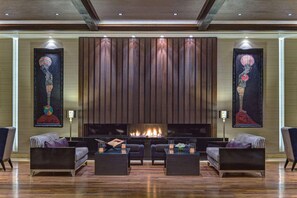 Lobby lounge - Gefinor Rotana (Beirut)