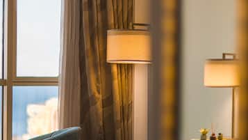 Premium Sea View Room - King Bed | Minibar, Zimmersafe, Schreibtisch, Verdunkelungsvorhänge