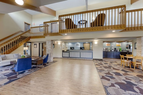 Quality Inn Oshkosh Aviation Park