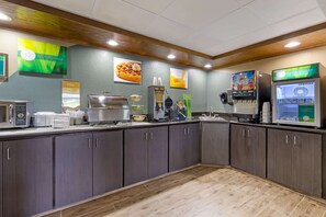 Free daily buffet breakfast 