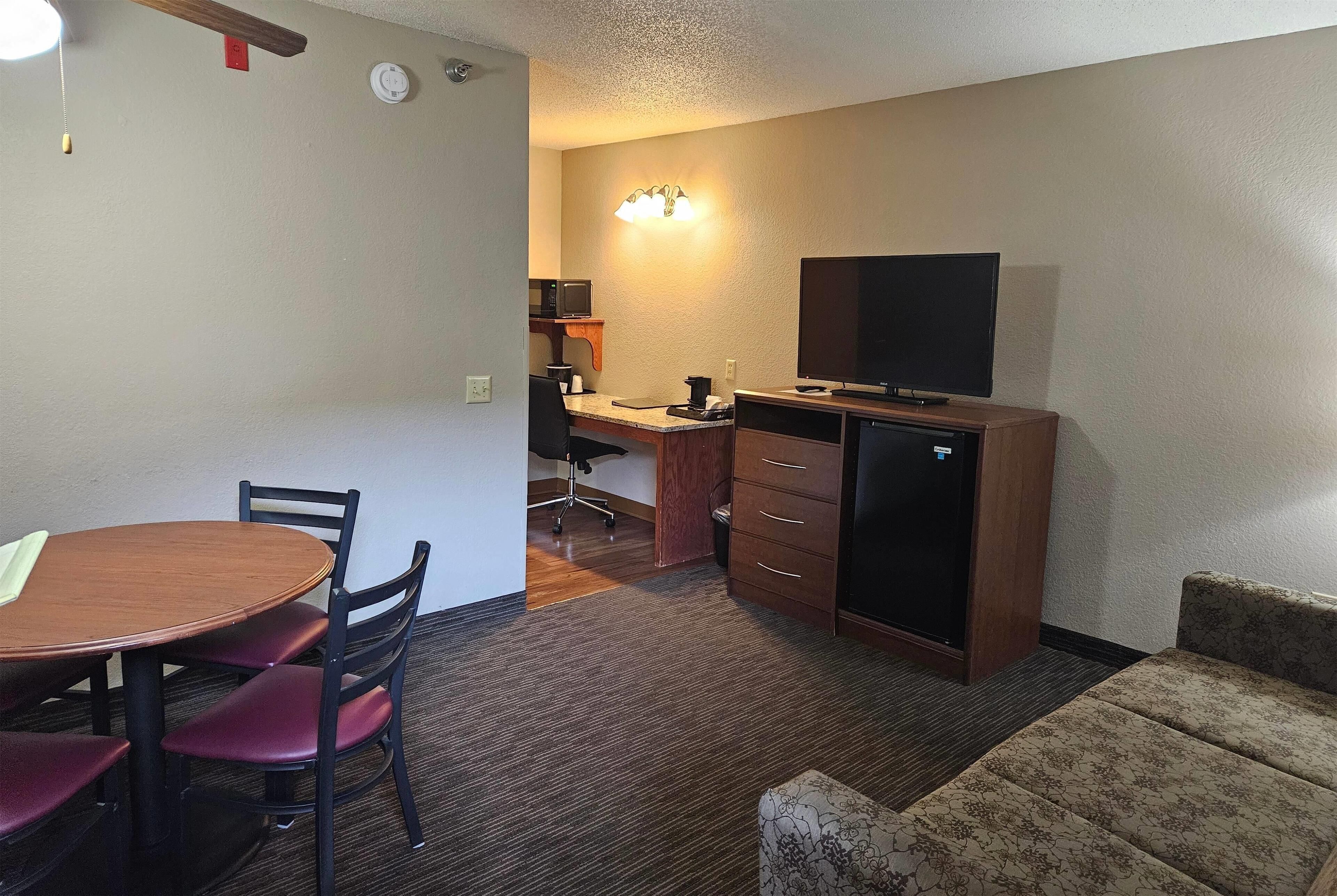 suite, multiple beds, non smoking (two-bedroom) | desk, iron/ironing board, free cots/infant beds, rollaway beds