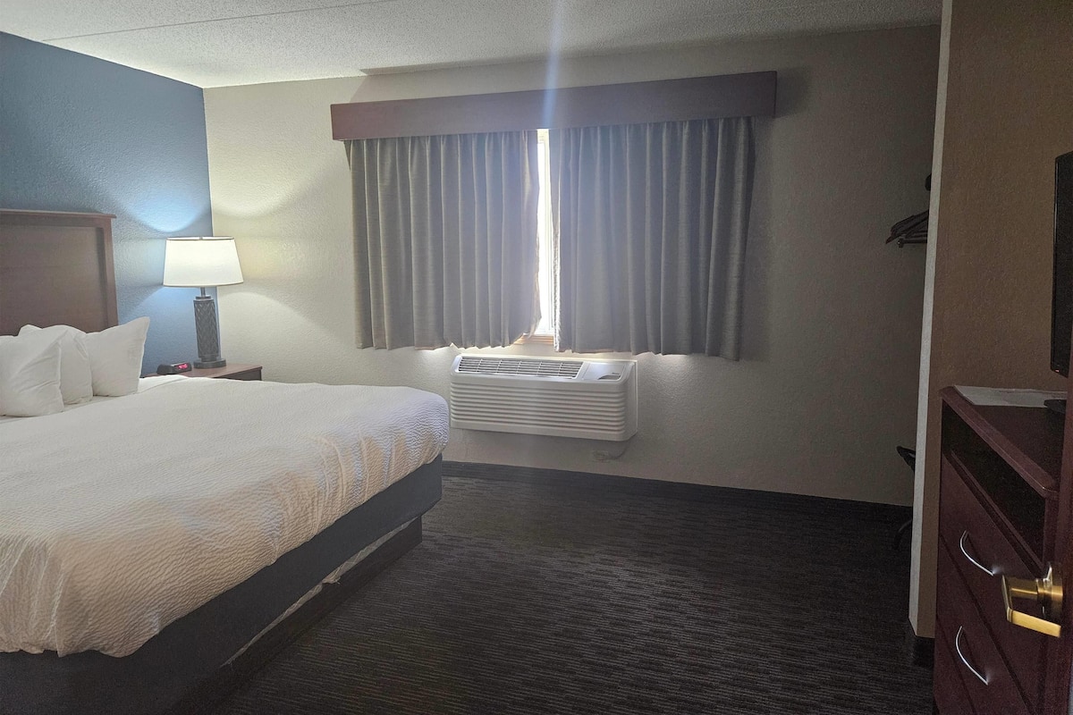 Suite, 1 Bedroom, Non Smoking (1 King Bed)