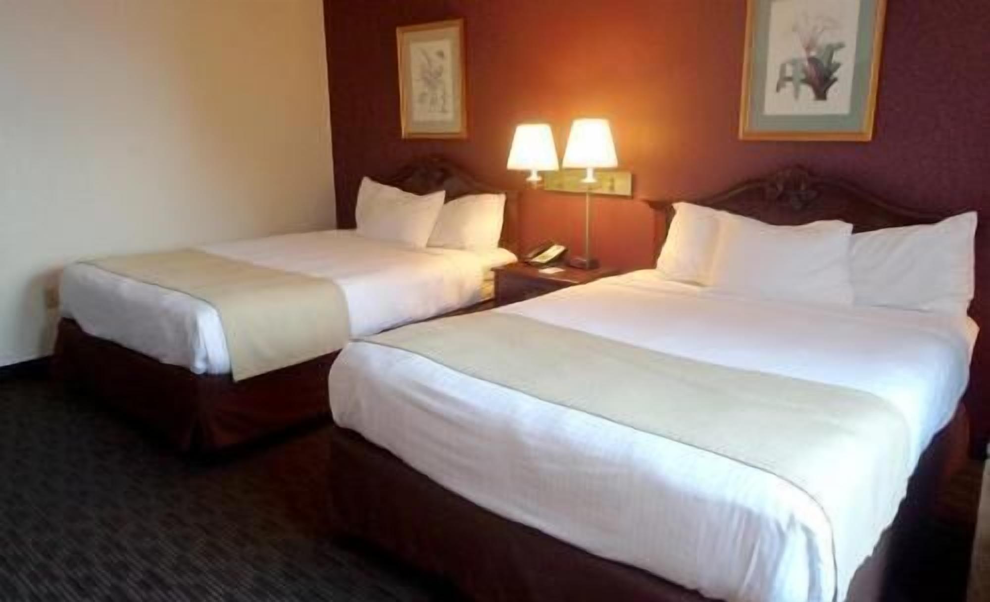 Desk, iron/ironing board, free cots/infant beds, rollaway beds