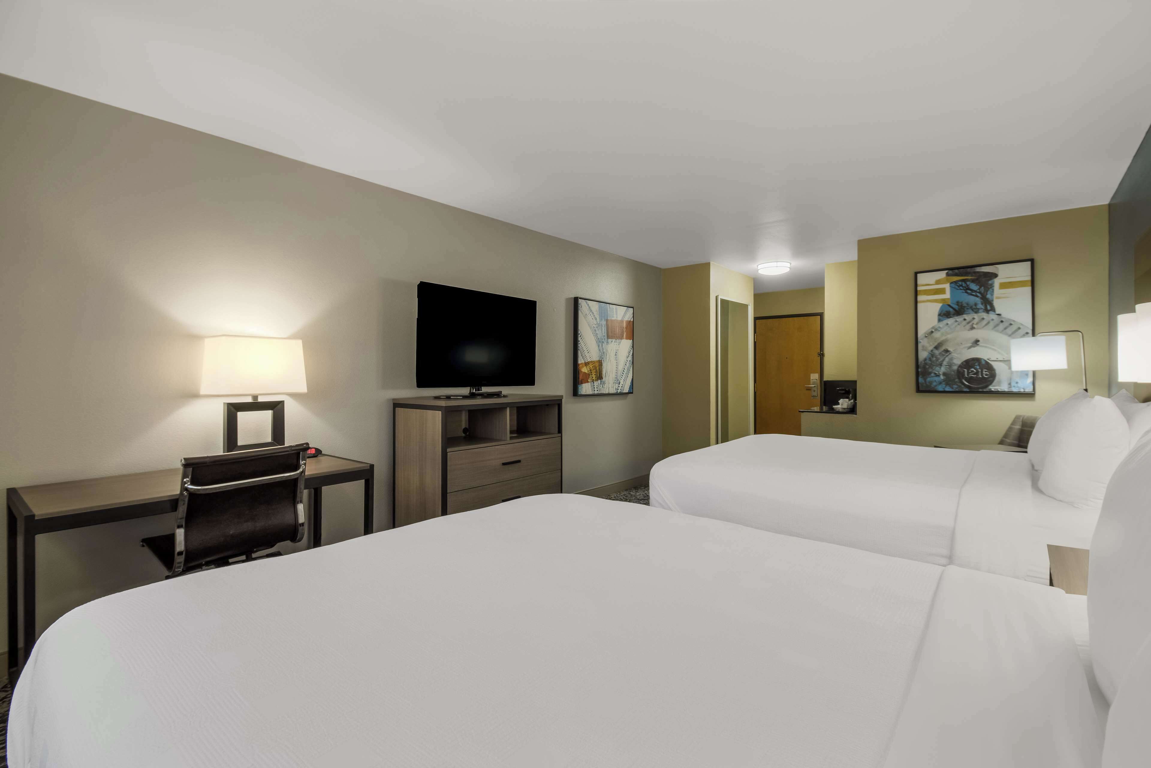 standard room, 2 queen beds, non smoking | 1 bedroom, desk, laptop workspace, blackout curtains