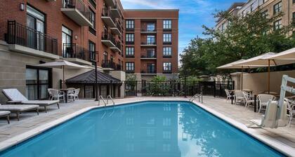 Courtyard by Marriott Savannah Downtown/Historic District