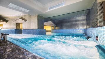 Sauna, hot tub, steam room, Turkish bath, body treatments, aromatherapy