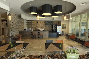 Lobby sitting area - Euro Park Hotel Bursa (Bursa)