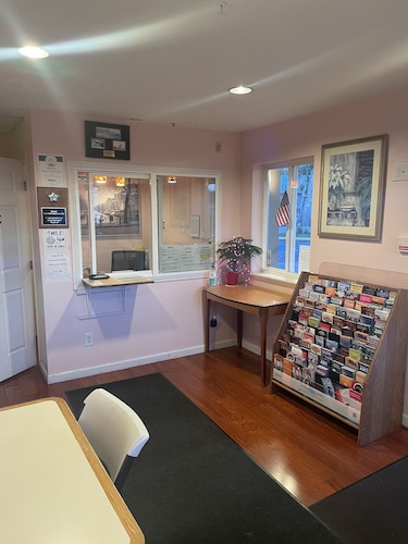 Americas Best Value Inn Lakewood Tacoma S