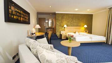 Comfort Double Room | Minibar, desk, iron/ironing board, free cots/infant beds