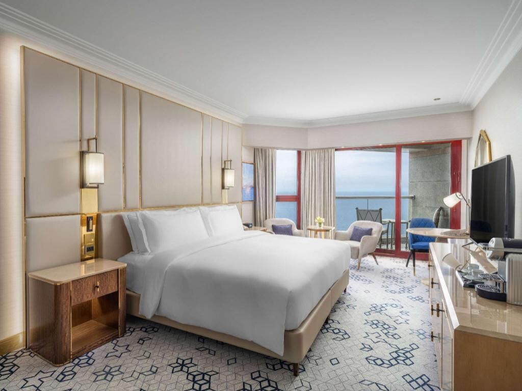 Minibar, coffres-forts dans les chambres, décoration personnalisée