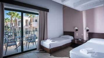 Maisonette | Minibar, in-room safe, free WiFi, bed sheets