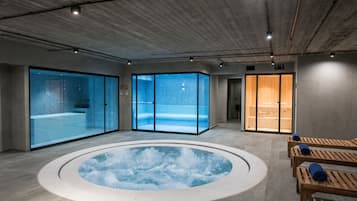 Sauna, soins corporels, massages des tissus profonds, massages suédois