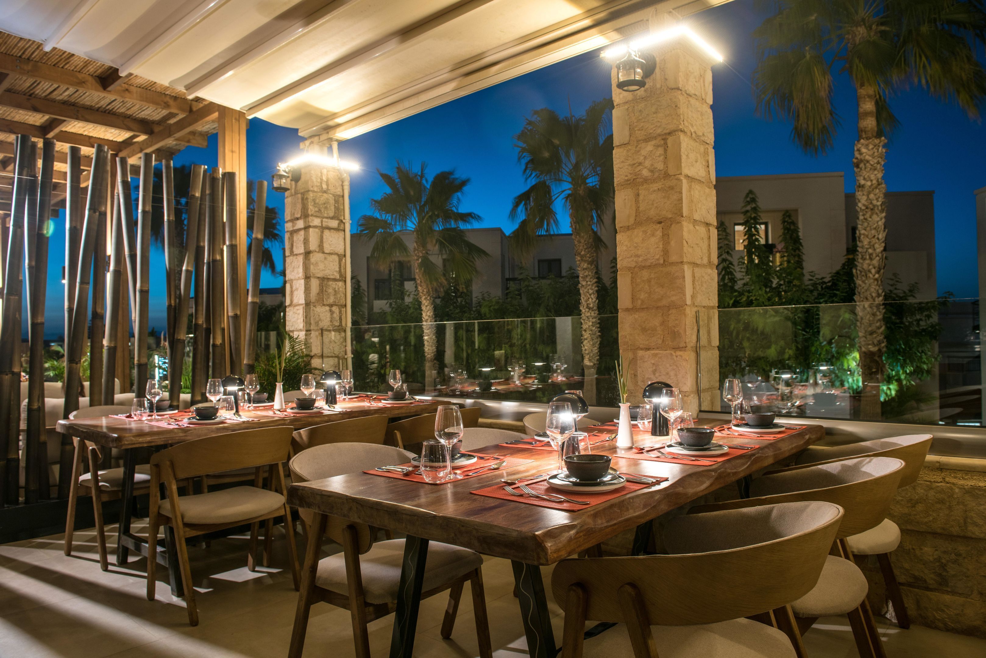 4 restaurants, breakfast, lunch, dinner served; Mediterranean cuisine