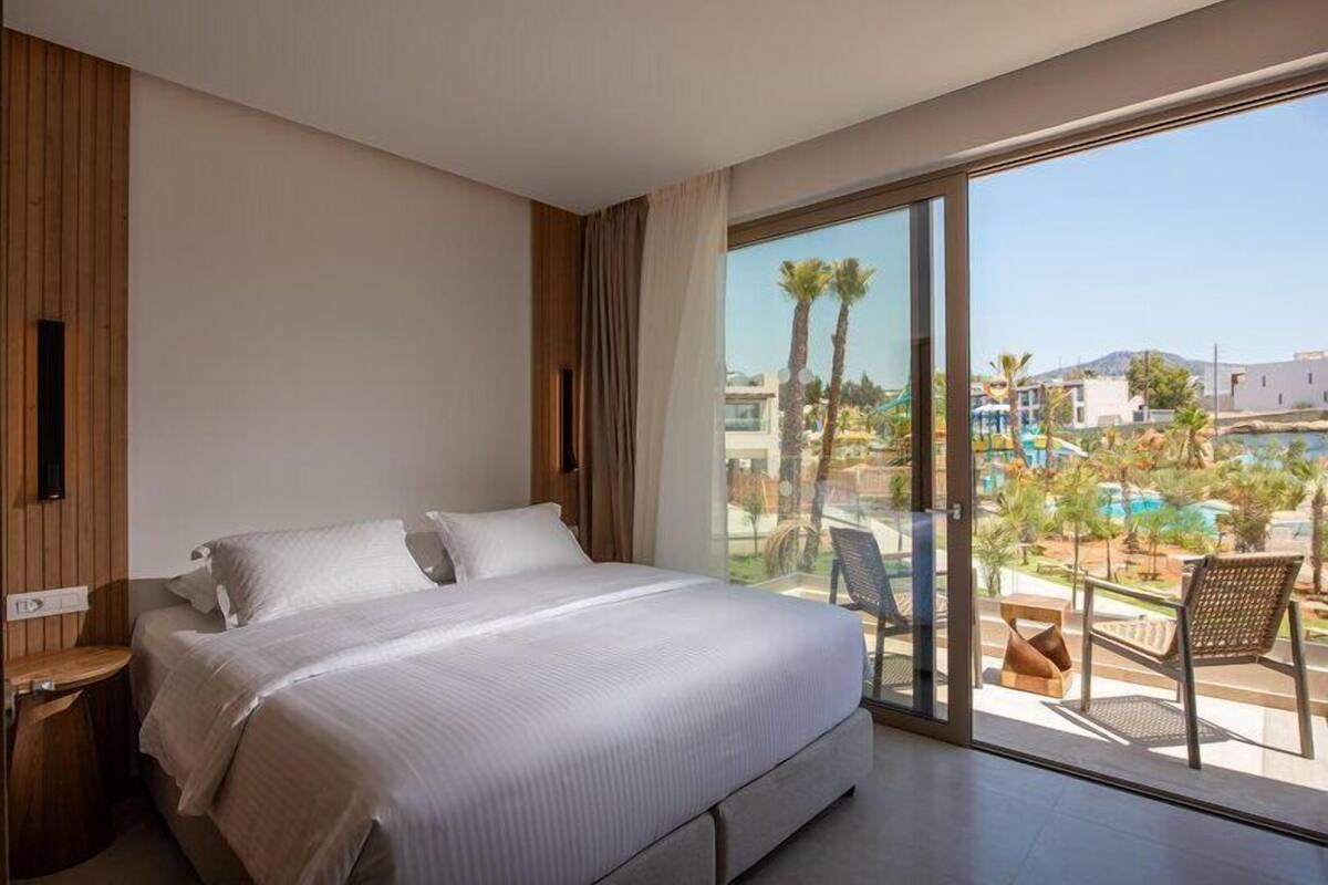 Premium family suite | Minibar, caja fuerte, wifi gratis y ropa de cama