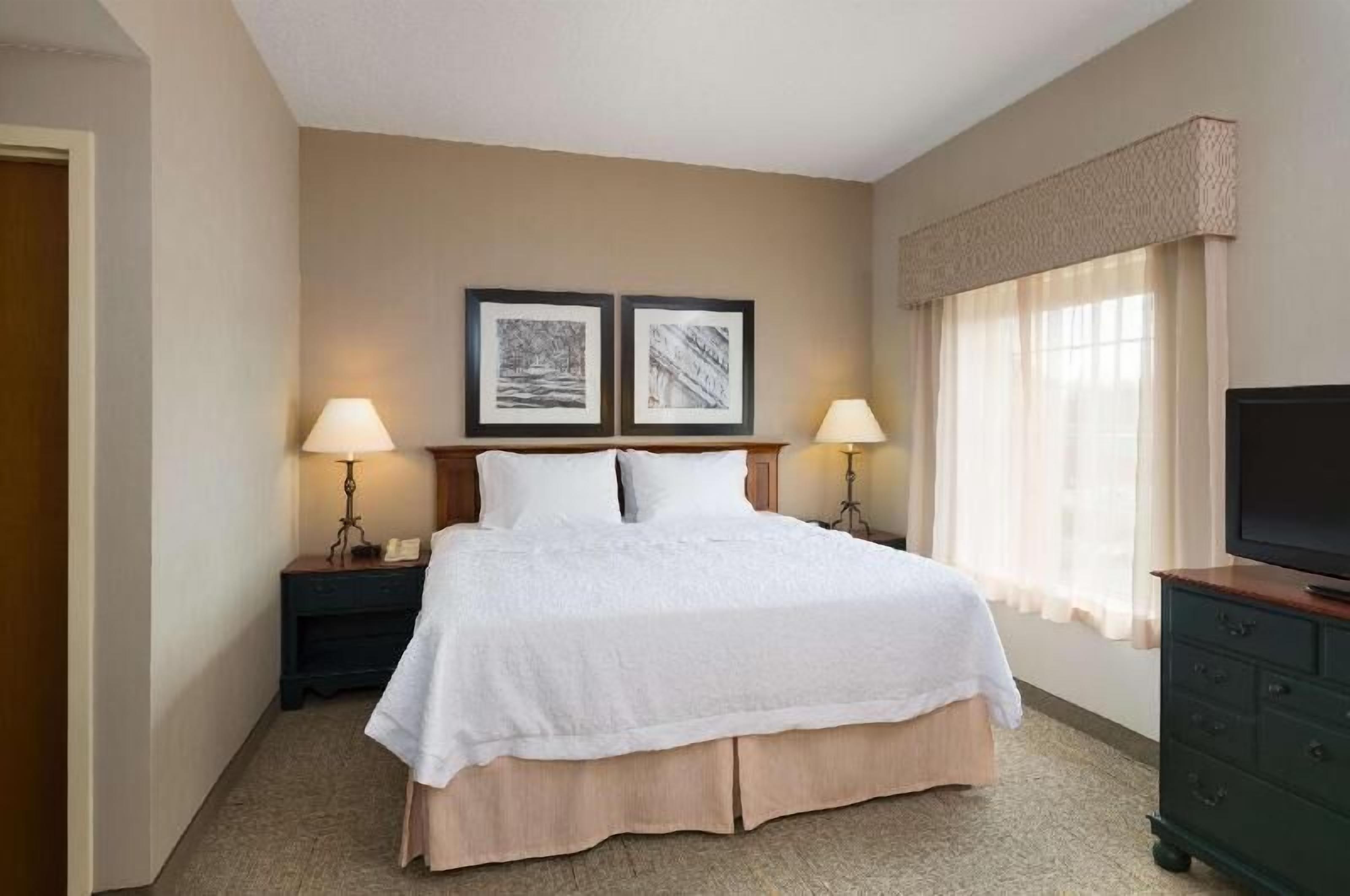 In-room safe, desk, iron/ironing board, free cribs/infant beds