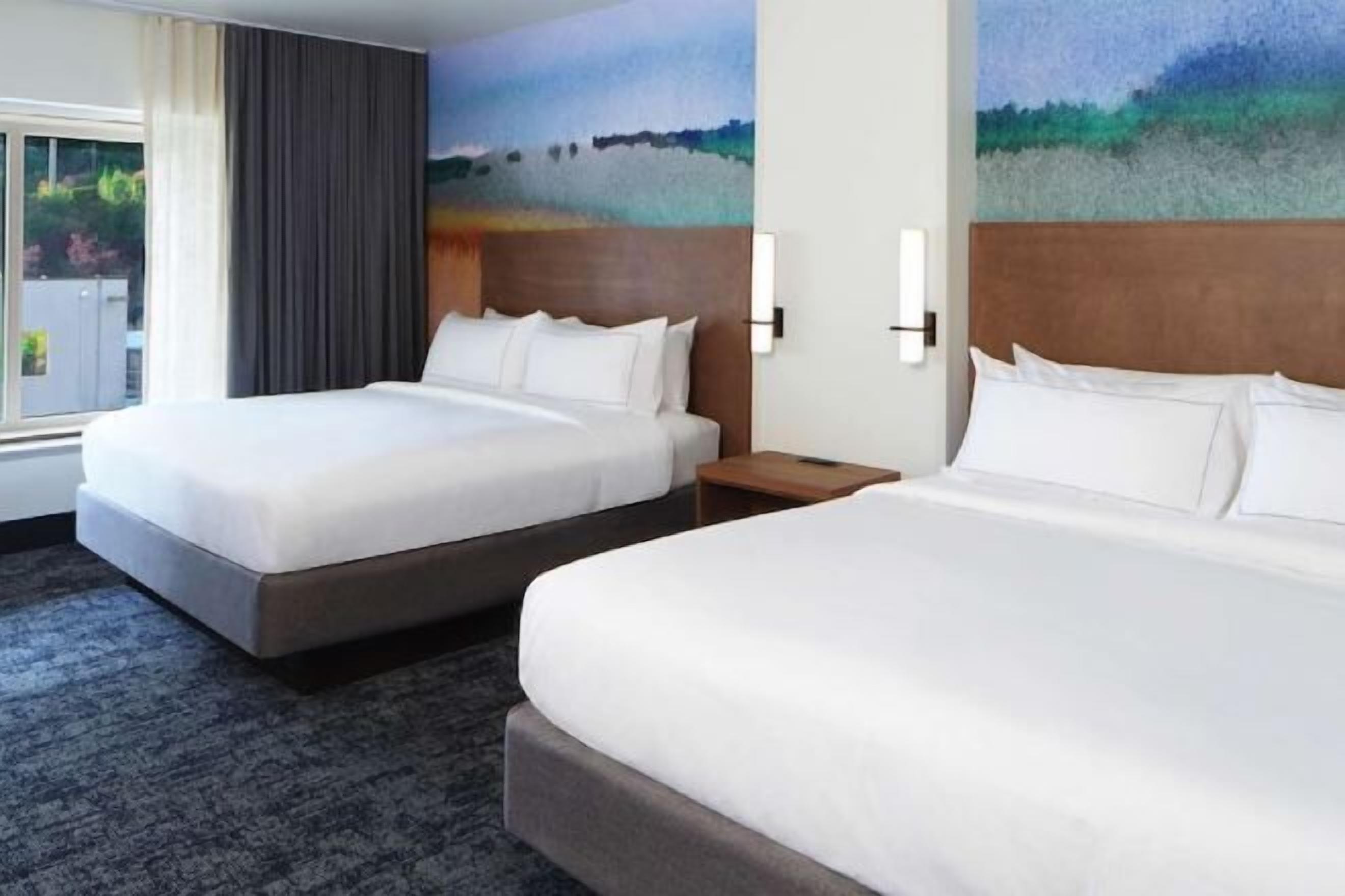 In-room safe, desk, laptop workspace, blackout drapes