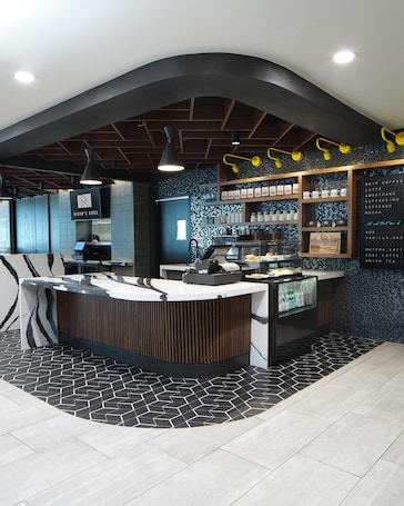 咖啡店. 波特兰河滨酒店 - 希尔顿启缤精选酒店
