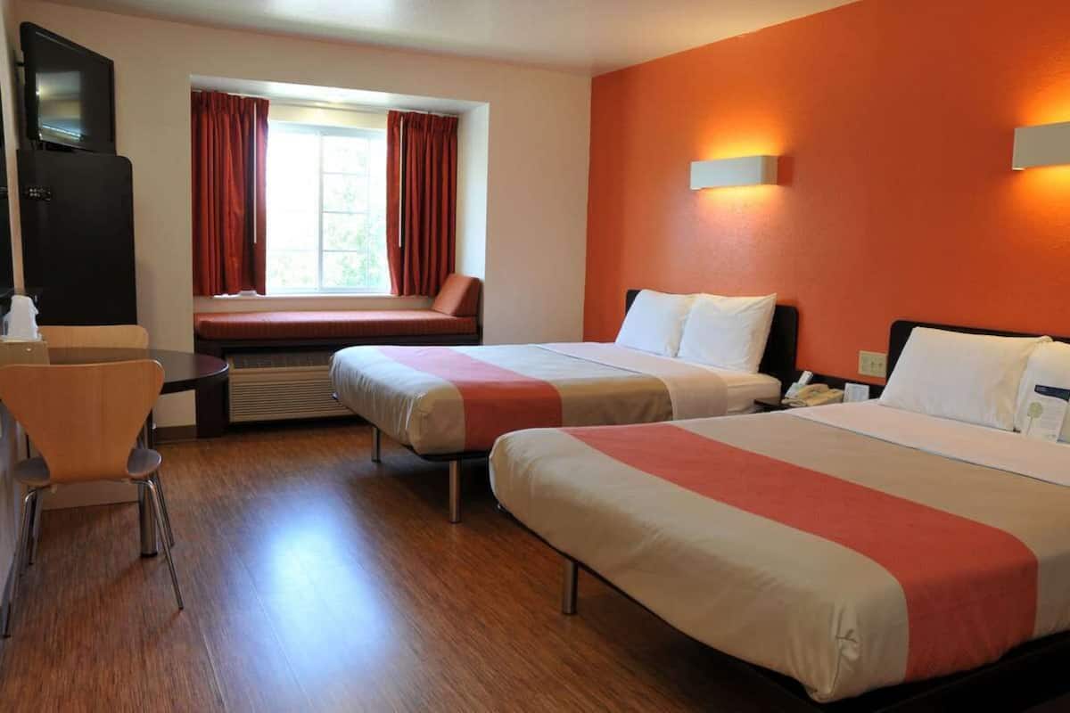 In-room safe, laptop workspace, blackout curtains, free WiFi