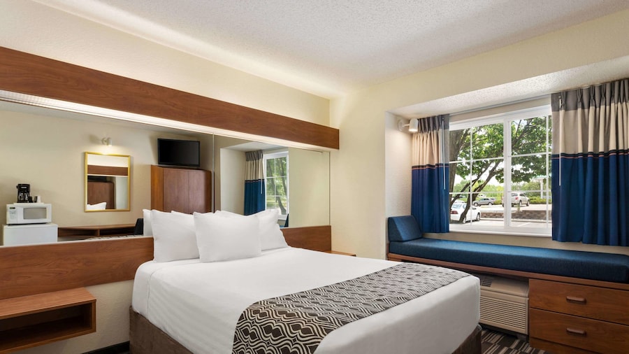 Microtel Inn & Suites by Wyndham Inver Grove Heights/Minneap