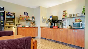 Café da manhã continental grátis todos os dias