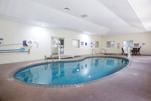 Piscine intérieure