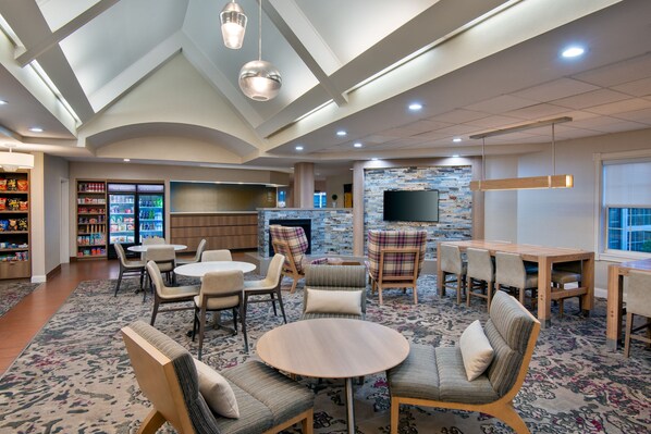 Lobby - Residence Inn by Marriott Boston Brockton/Easton (Brockton)