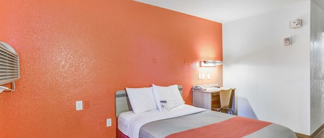 Wi-Fi gratis, seprai linen, dan dapat diakses tamu berkursi roda