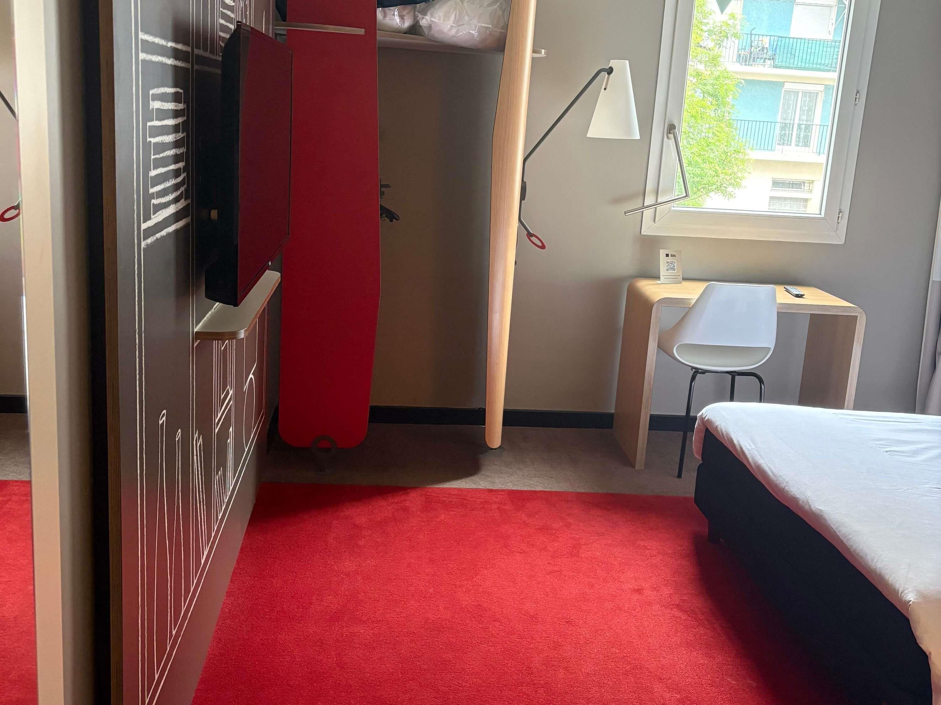 Standard Room, 1 Double Bed, Accessible | Premium bedding, desk, blackout drapes, soundproofing