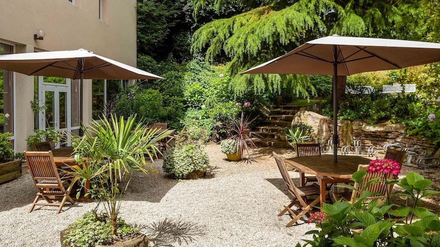 ibis Lannion Cote de Granit Rose