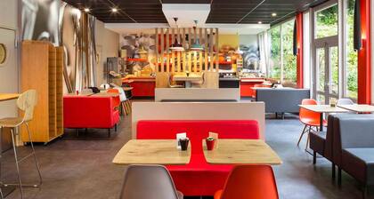 ibis Lannion Cote de Granit Rose