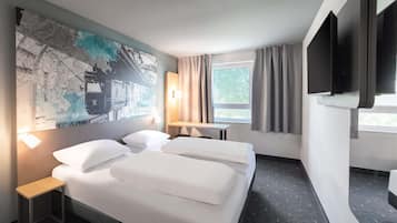 Twin Room | Premium bedding, desk, soundproofing, free WiFi